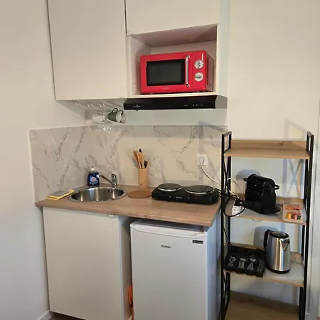 아파트 4 Confort Avec Cuisine, Salle De Bain Partage *
